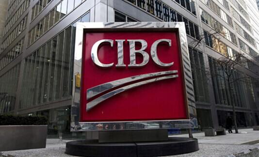 市场的关注点仍集中在全球供应过剩和美国EIA库存数据上。分析师预计,美国EIA库存数据将增加350万桶,增量较前一周提升几乎3倍。