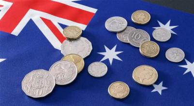 澳洲联邦银行之前已宣布大幅上调澳元汇率预期。该行预计,澳元兑美元年末将升至0.7800,远高于此前的0.7000。2017年中期,汇价将升至0.8000,而此前该预期值为0.7250。