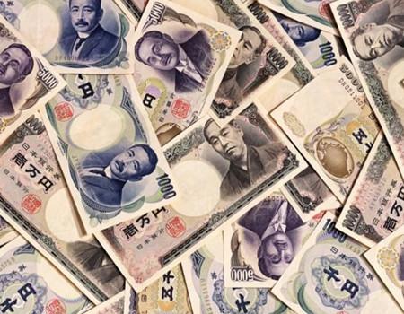 中金网04月09日讯,据路透报道,作为法国银行三巨头之一的法国农业信贷银行(Crdit Agricole),近日在最新发布的报告中称,保持长期看涨美元观点,预计美元多仓下滑态势不久即将结束。