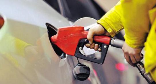 但据消息人士称,即使伊朗不参加,此次多哈会议仍有可能达成“软性”冻产协议;即使伊朗不算,本次多哈会议的参会各国日均总产量仍占全世界的近一半。本次除伊朗和利比亚外,其他OPEC各成员国悉数到齐。