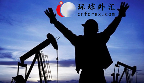 对此，分析师周一(4月18日)指出，科威特工人罢工导致其原油产量下降逾60%，或将给布伦特和迪拜等指标油价带来支撑。同时，成品油供应也将趋紧，因该国减少原油加工量和出口。