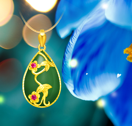 宋妃珠宝足金镶嵌和田碧玉系列产品涵盖了吊坠、项链、耳坠、戒指等类别,拥有水滴、蛋面、时来运转等多种款式,每件产品都是甄选成色上等的和田碧玉,在金镶玉工艺大师的巧手之下,融入批花、贴金、油压等镶嵌工艺,不仅使产品拥有一定的欣赏价值,更使足金与和田碧玉的镶嵌更加稳固,佩戴起来更加舒适方便,为区域客户乃至终端消费者提供了品质保证。