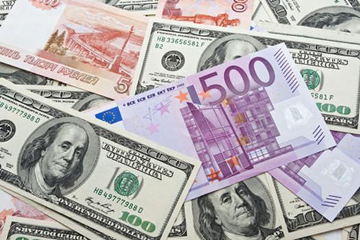 德国联邦统计局(Destatis)周四(6月9日)公布的数据显示,德国4月出口经日历效应和季节调整后与3月持平,进口则下降0.2%。不过,德国4月经调整贸易顺差升至240亿欧元(约合273.1亿美元),为1990年开始有该记录以来的最高水平。