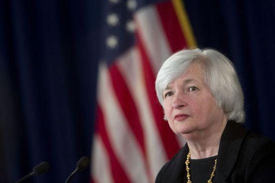券商监督机构市场分析师伯纳德·阿乌表示:“美联储主席耶伦(Janet Yellen)周二和周三(6月21-22日)接连在国会众参两院发布的听证讲话,可能会对经济状况及货币政策前景加以更多阐述,相比上周的政策新闻发布会也可能透露更多的资讯,这对美元指数的走势将会有显著的进一步影响影响”。
